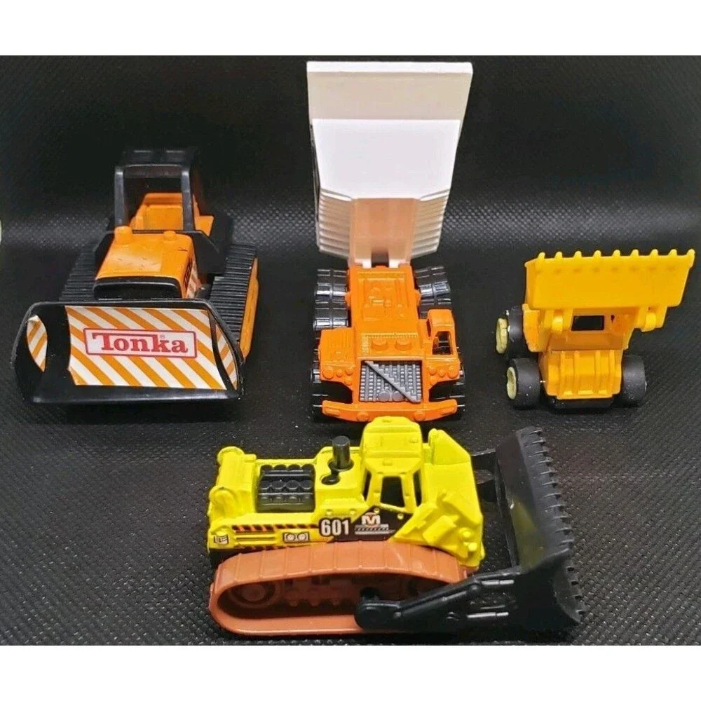 Matchbox diecast 2001 Dump Truck MB536 Orange/White 3-axle Dumper + Friends.....